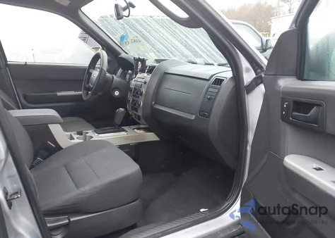 2011 Ford Escape Xlt from USA, damaged, VIN 1FMCU9DG1BKB17330